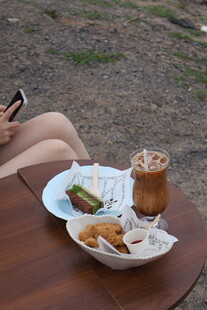 户外休闲美食时刻
