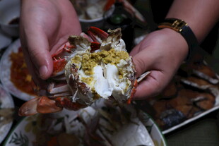 手剥美味大闸蟹