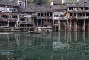 湘西水乡吊脚楼风景