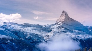 马特洪峰壮丽雪山景观