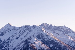 雪山壮丽风光
