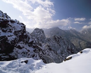 雪山壮丽景观
