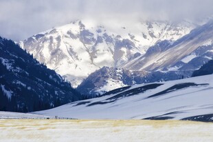雪山壮丽风光
