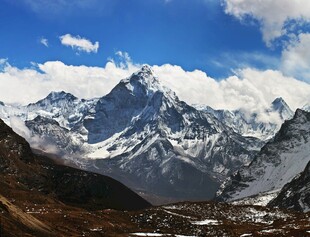 壮丽雪山美景