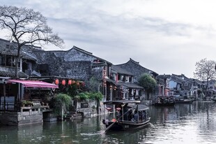 江南水乡临河古景