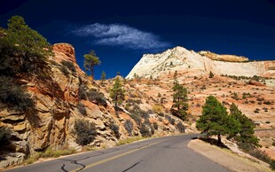 山间公路美景
