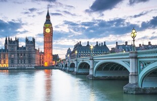 伦敦标志性建筑夜景