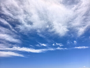 蓝天白云美景