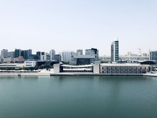 城市滨水风光