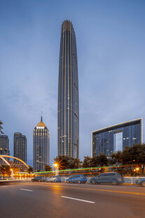都市高楼夜景