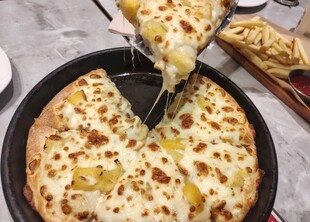 榴莲菠萝披萨