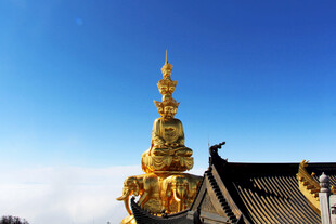 峨眉山金顶