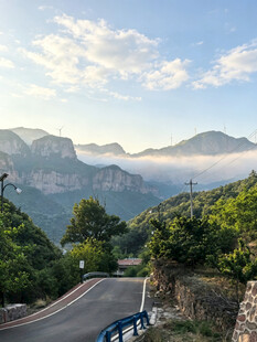 山间公路美景