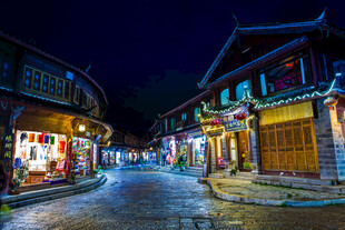 古街夜景