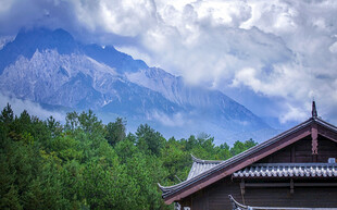 山林间的中式建筑景观