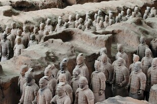 壮观的秦始皇陵兵马俑阵列