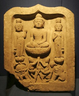 古代佛像雕刻艺术作品