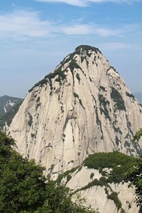 巍峨华山尽显自然壮美