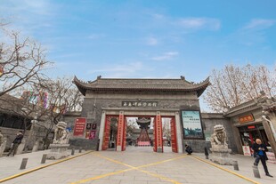 中式古建筑大门景观