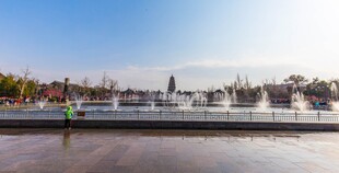 河畔城市风光美景
