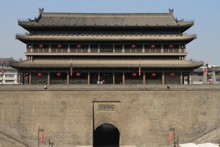 西安古城楼壮丽景观