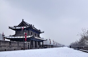 雪覆古建尽显中式典雅韵味