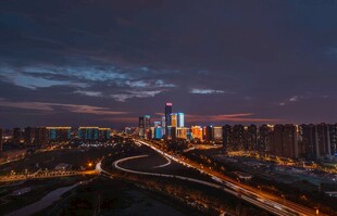城市夜景俯瞰灯火璀璨