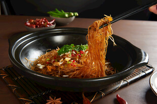 美味砂锅粉丝