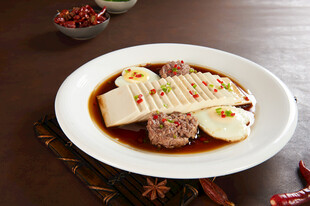 豆腐蒸肉丸美味中式佳肴
