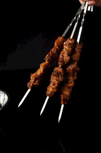 美味烤肉串香气诱人