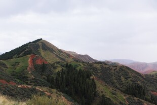 壮丽山峦景色