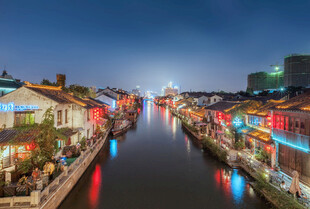 古运河畔璀璨夜景