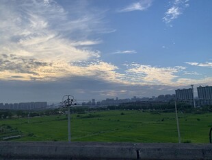 余霞