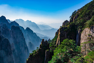 壮丽山景 尽显自然之美