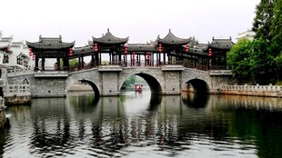 三河古镇鹊渚廊桥