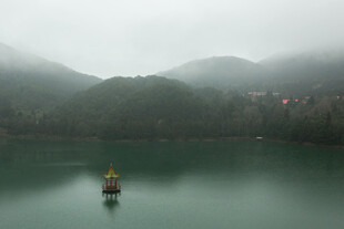 江西庐山芦林湖