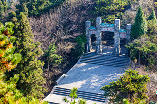 庐山含鄱口 