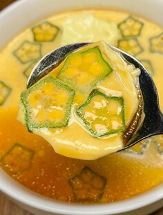 秋葵蒸蛋