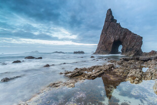 海边奇特岩石景观