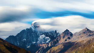 壮丽雪山美景