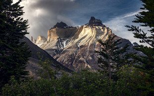 壮丽山景