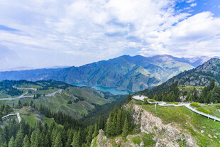山间美景