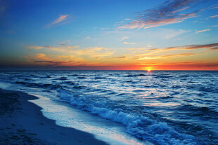海边绝美日落海景画面