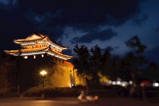 古城楼夜景 灯火璀璨