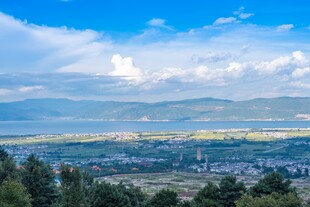 山间城镇美景