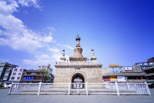 城市中的古老标志性建筑