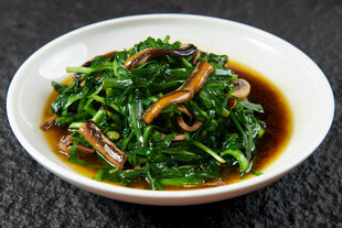 韭菜炒鳝丝