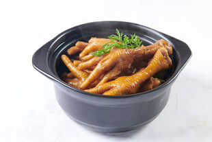 砂锅凤爪美味诱人