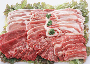 新鲜肥嫩的火锅涮羊肉片