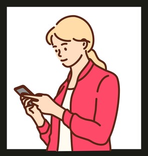 女子专注使用手机